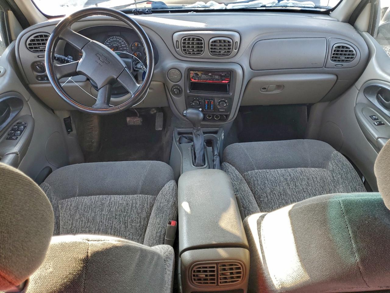 2002 CHEVROLET TRAILBLAZER photo 8