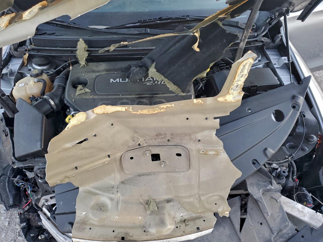2016 CHRYSLER 200 LIMITED photo 11