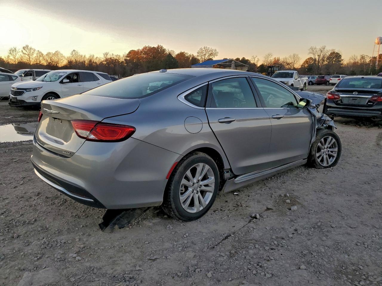 2016 CHRYSLER 200 LIMITED photo 3