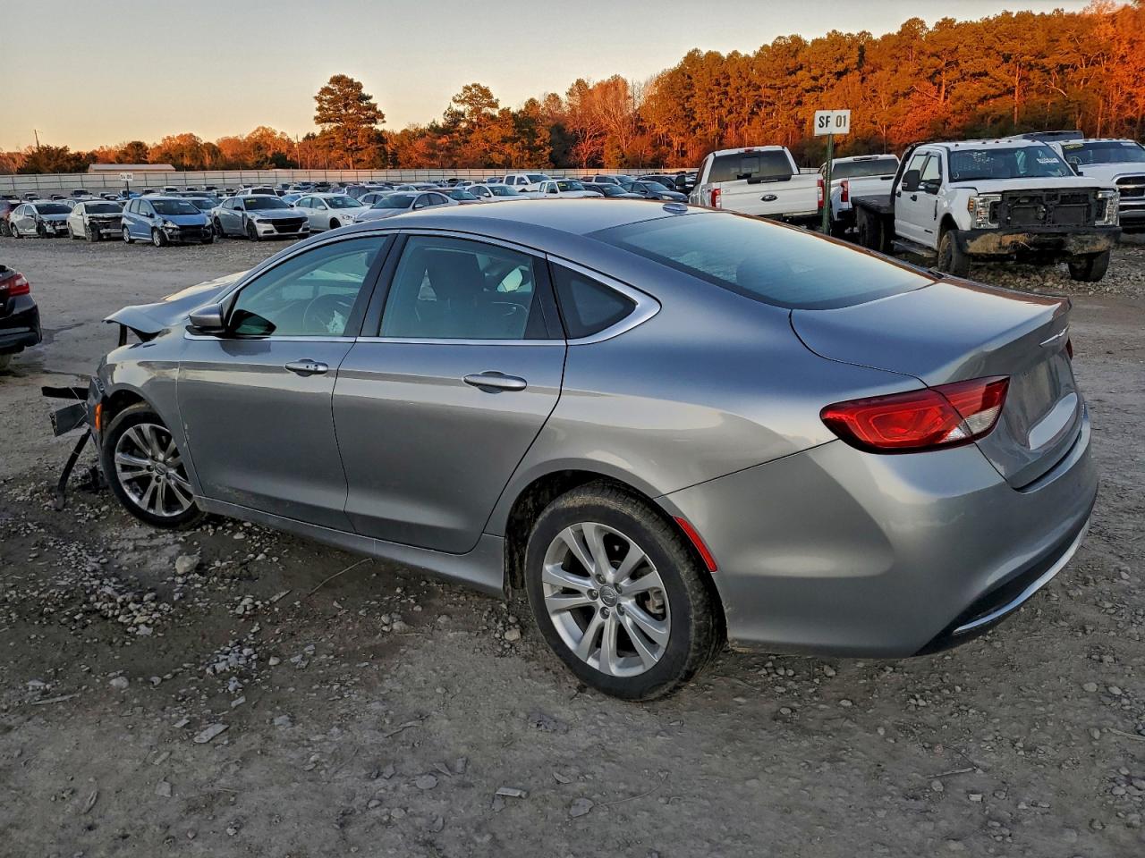 2016 CHRYSLER 200 LIMITED photo 2