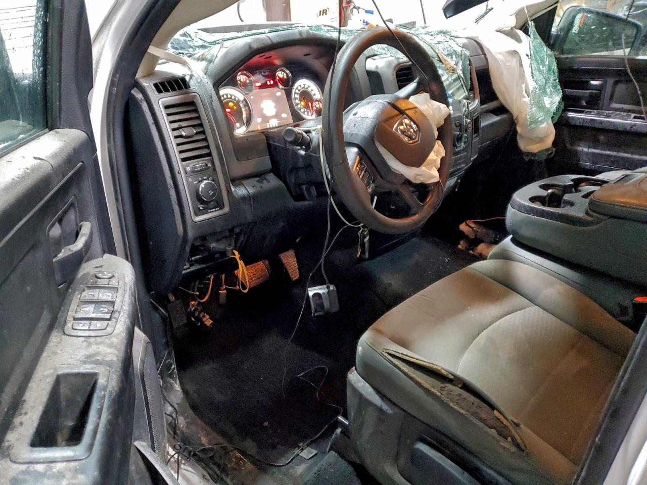 2019 RAM 1500 CLASSIC TRADESMAN photo 15