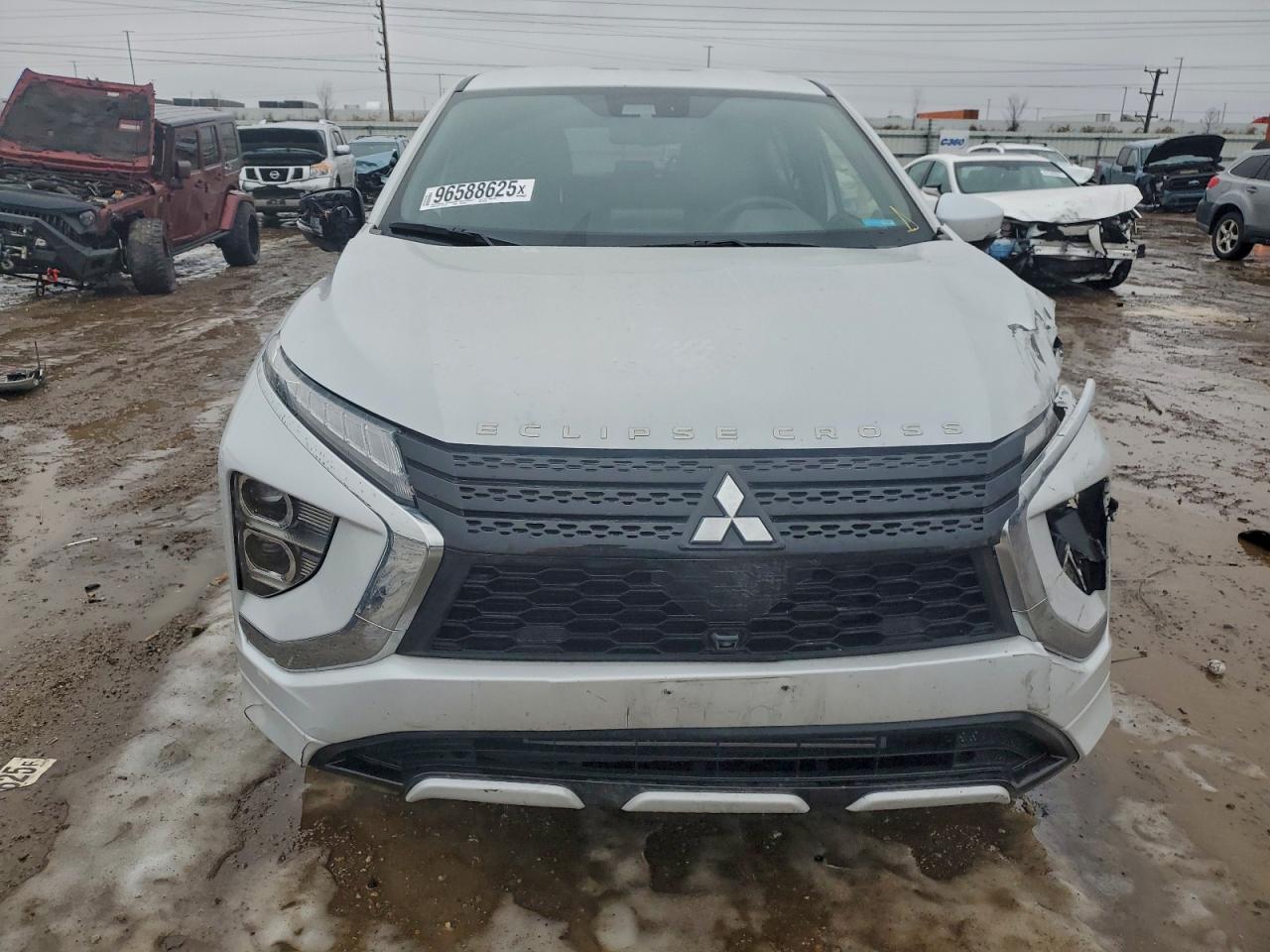 2023 MITSUBISHI ECLIPSE CROSS SE photo 5