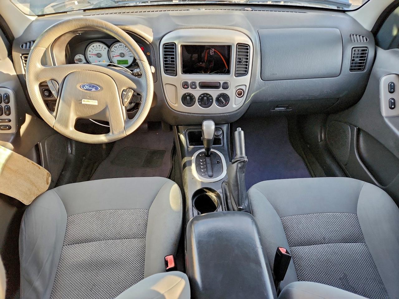 2005 FORD ESCAPE XLT photo 8