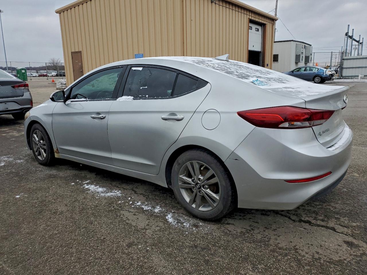 2017 HYUNDAI ELANTRA SE photo 2