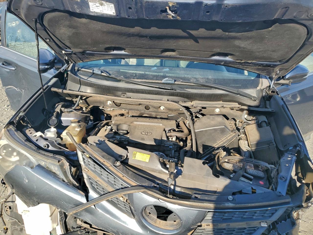 2013 TOYOTA RAV4 XLE photo 11
