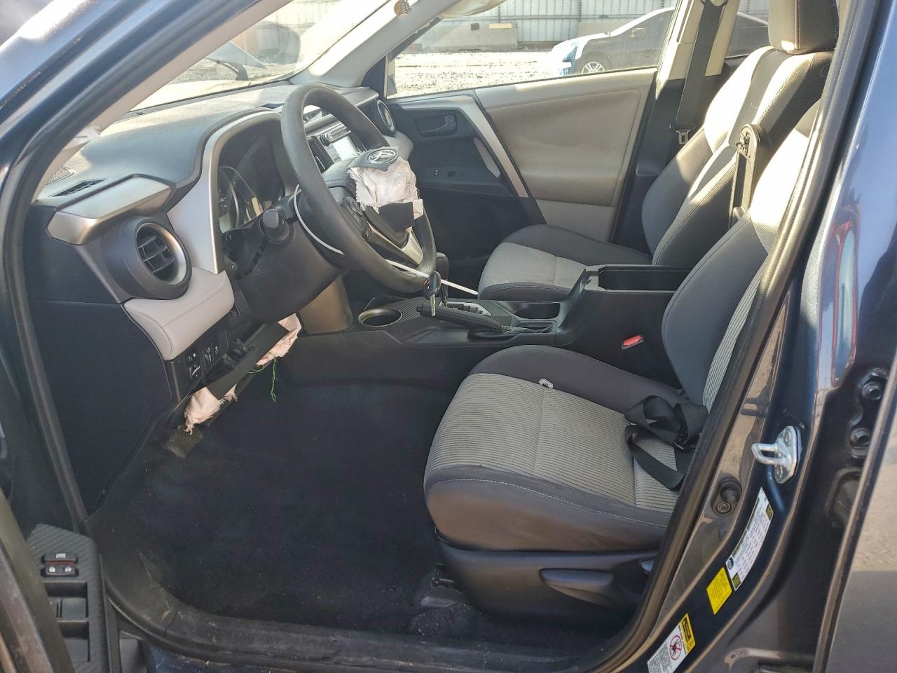 2013 TOYOTA RAV4 XLE photo 7