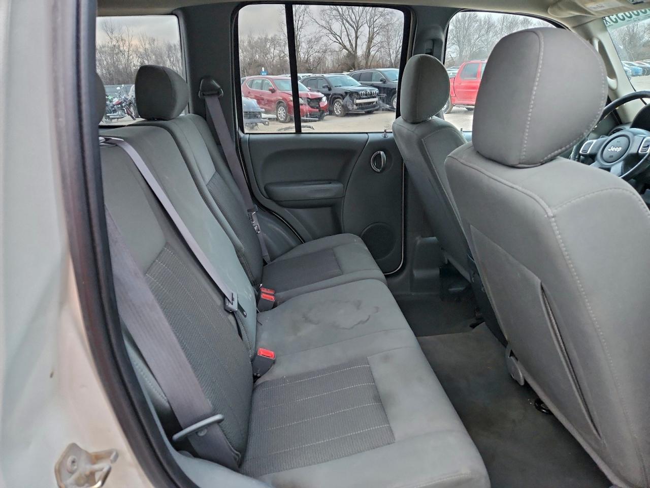 2005 JEEP LIBERTY LIMITED photo 10
