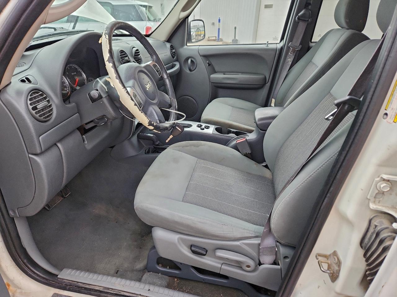 2005 JEEP LIBERTY LIMITED photo 7