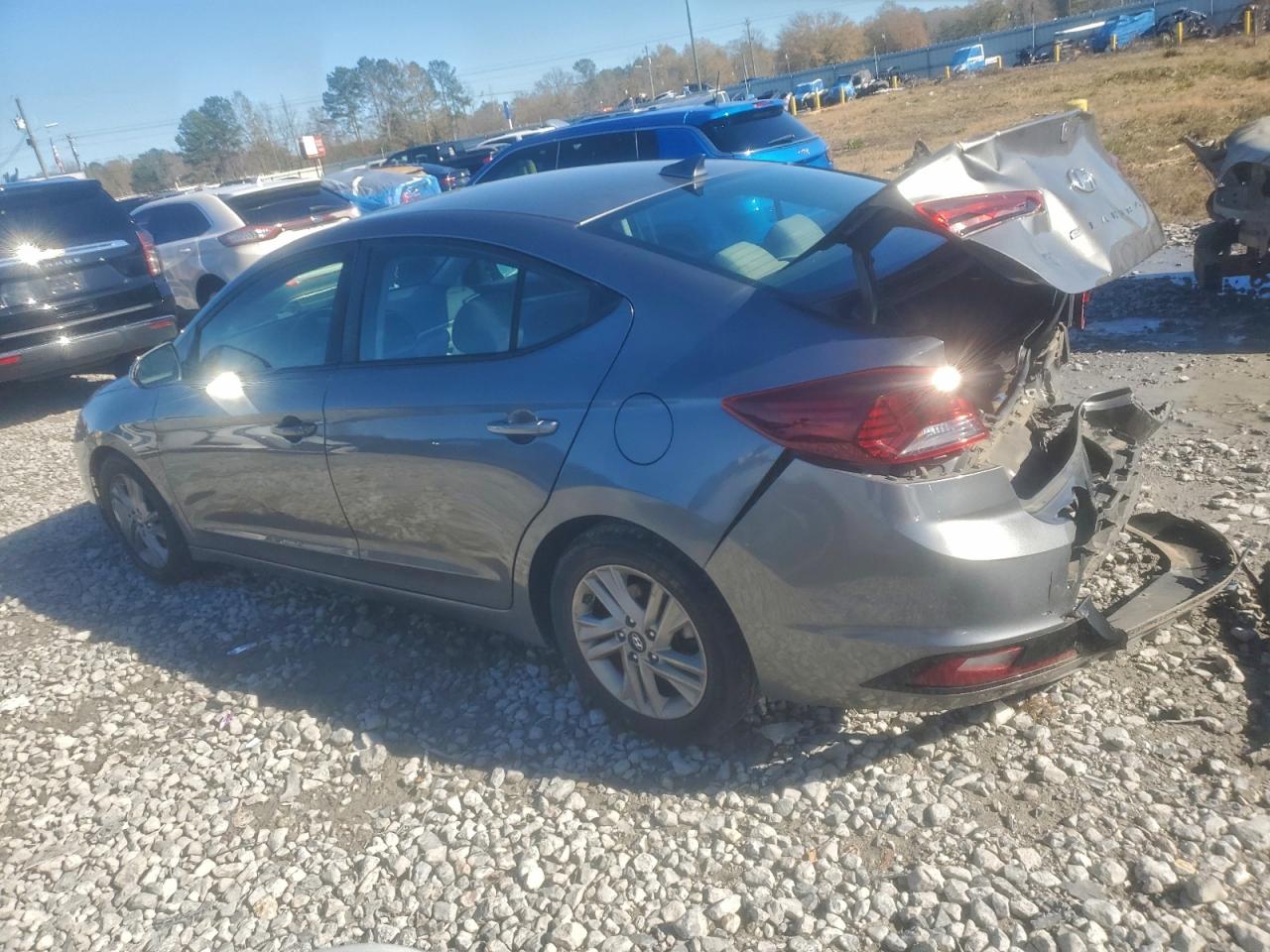 2020 HYUNDAI ELANTRA SEL photo 2