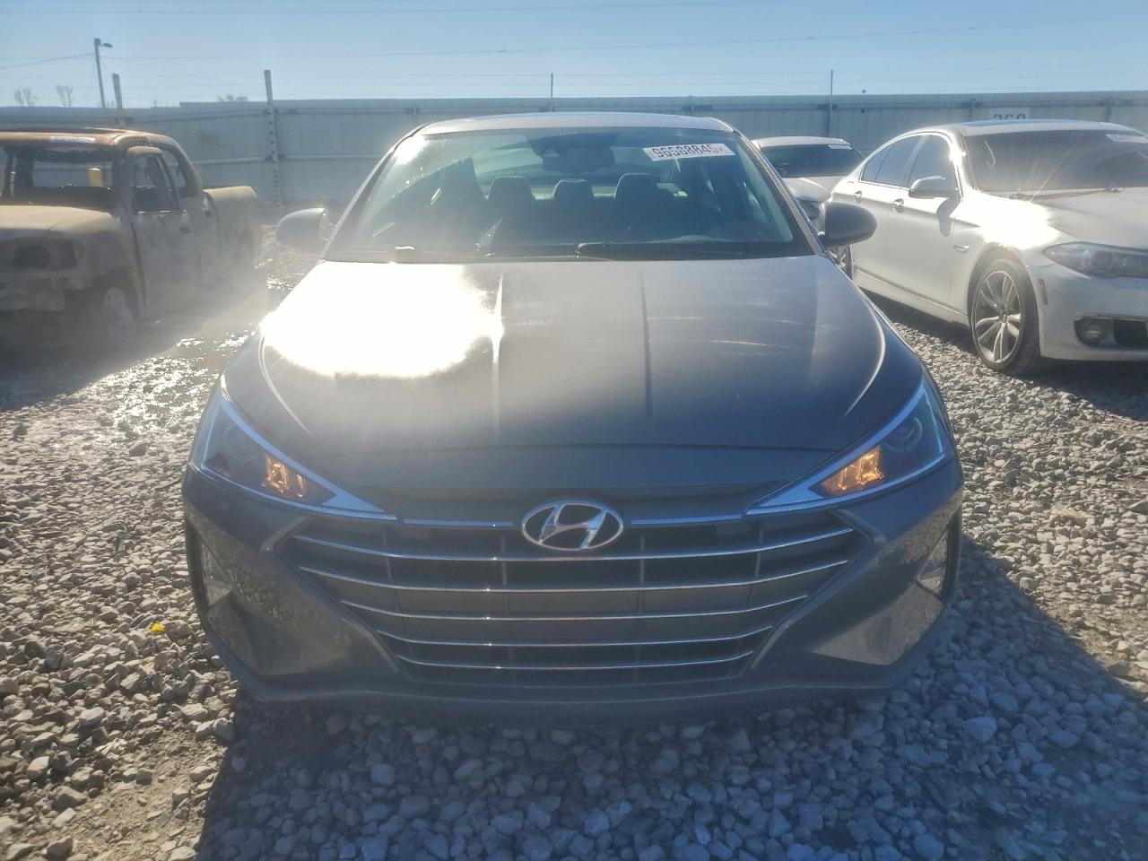 2020 HYUNDAI ELANTRA SEL photo 5