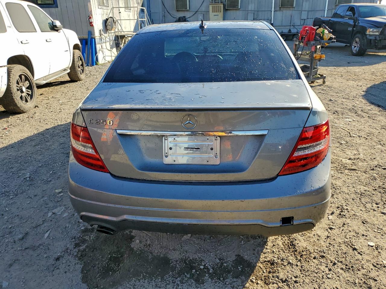 2013 MERCEDES-BENZ C 250 photo 6