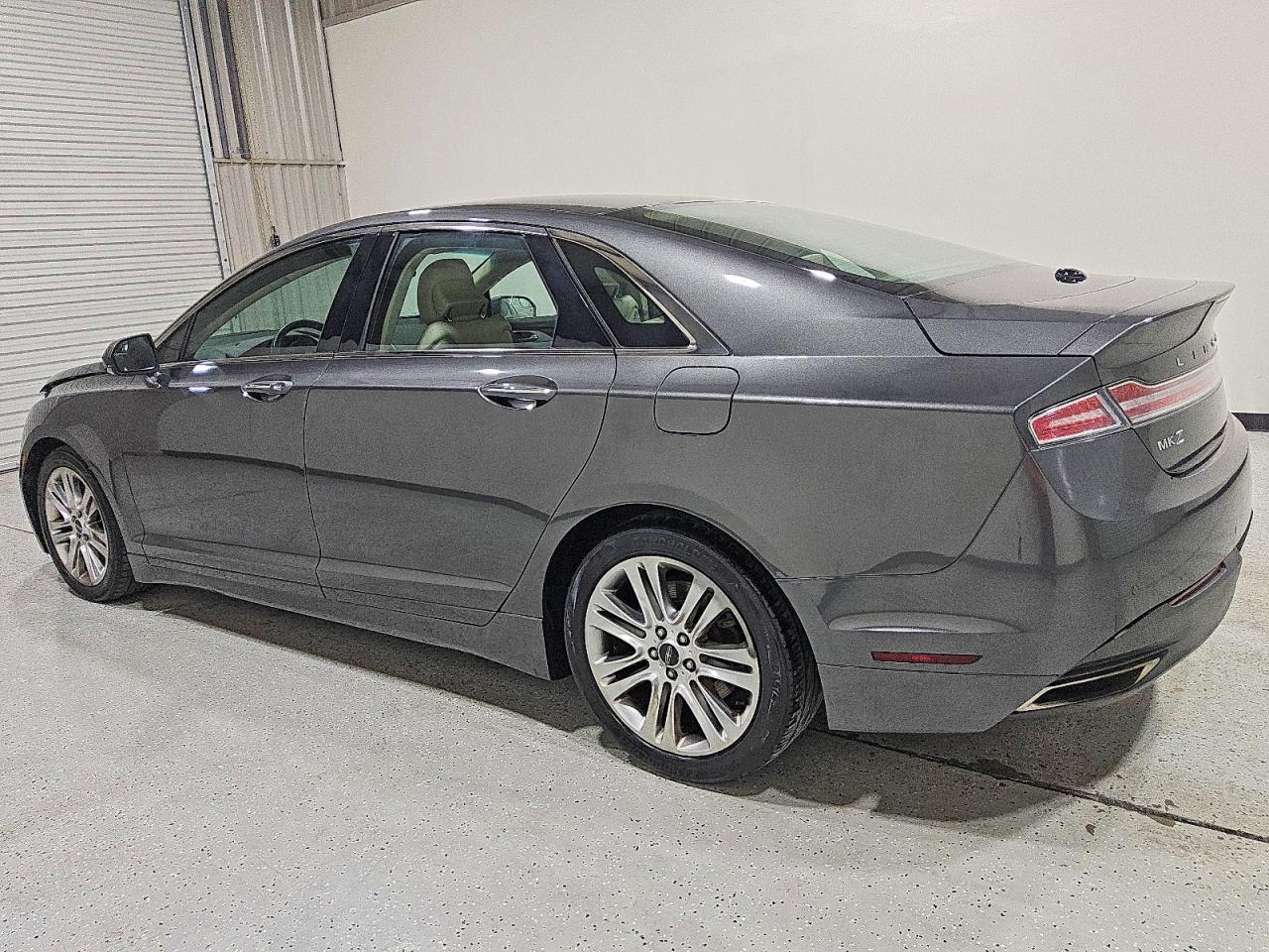 2016 LINCOLN MKZ photo 3