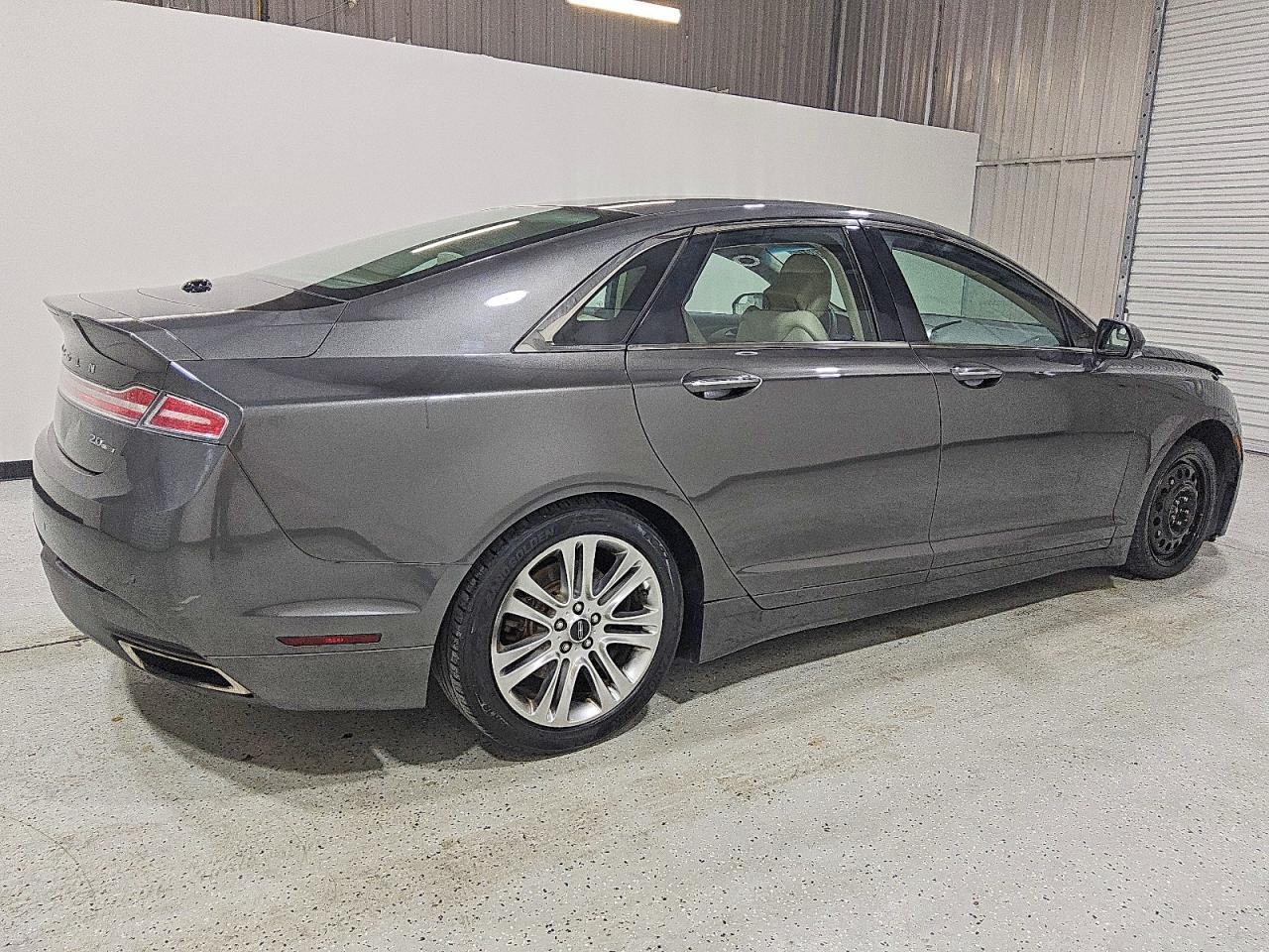 2016 LINCOLN MKZ photo 5