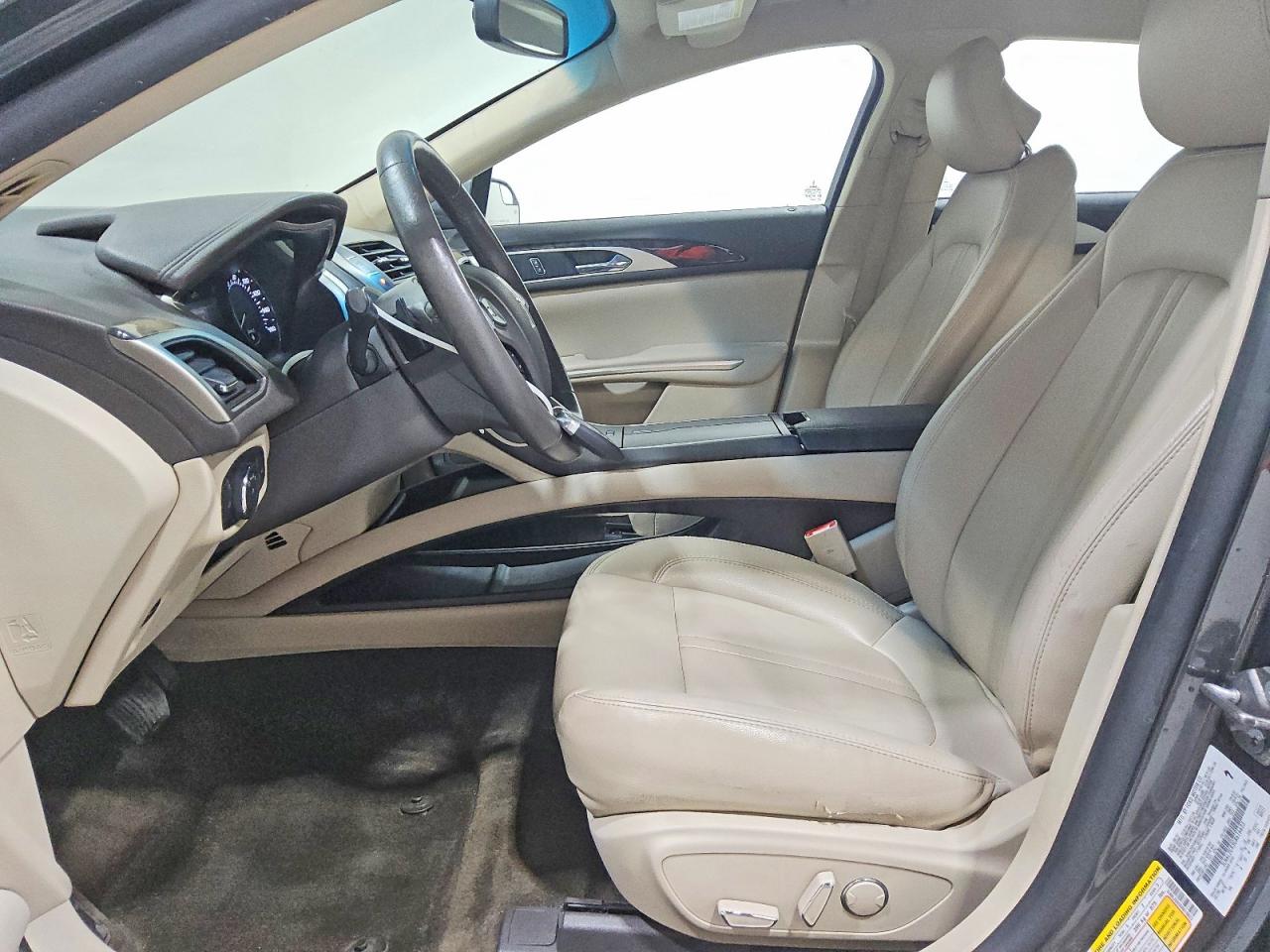 2016 LINCOLN MKZ photo 13