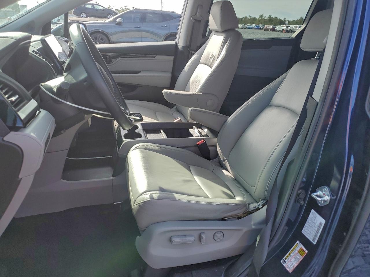 2024 HONDA ODYSSEY TOURING photo 7