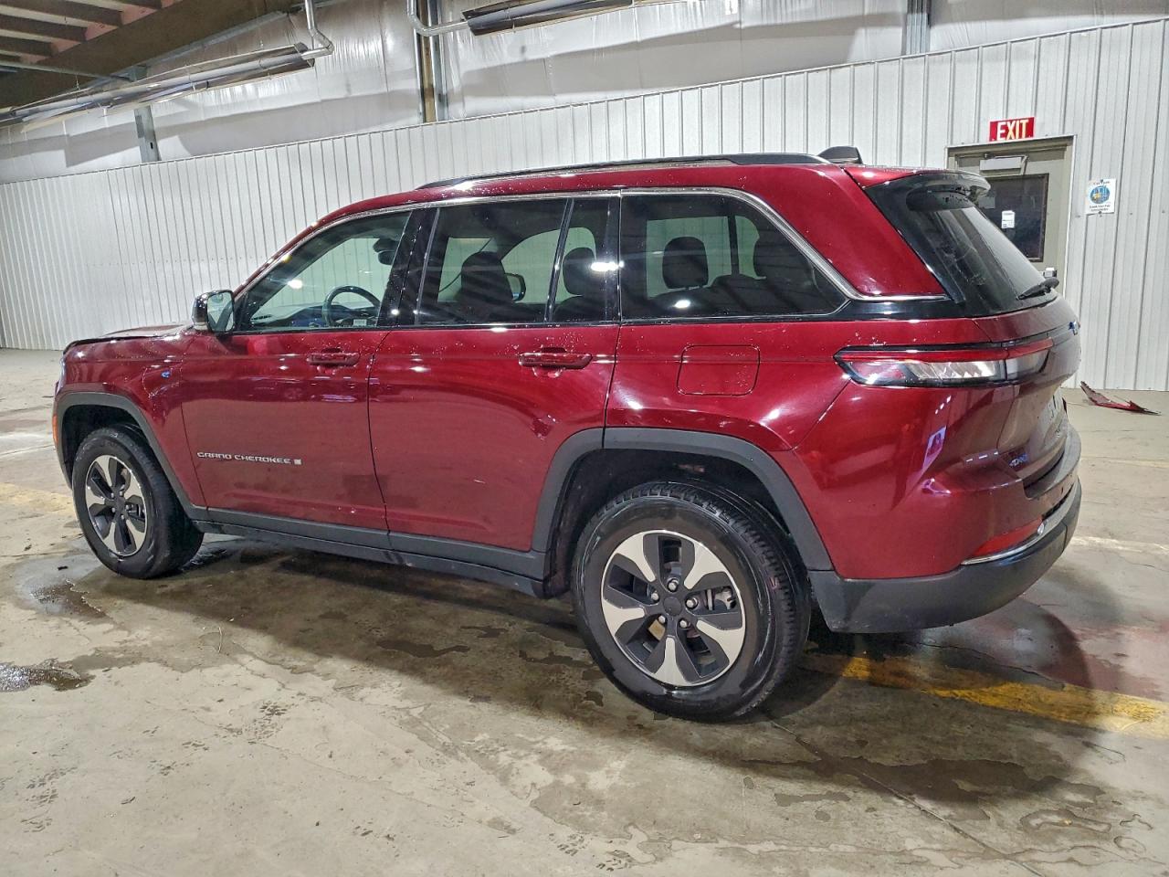2023 JEEP GRAND CHEROKEE LIMITED 4XE photo 2