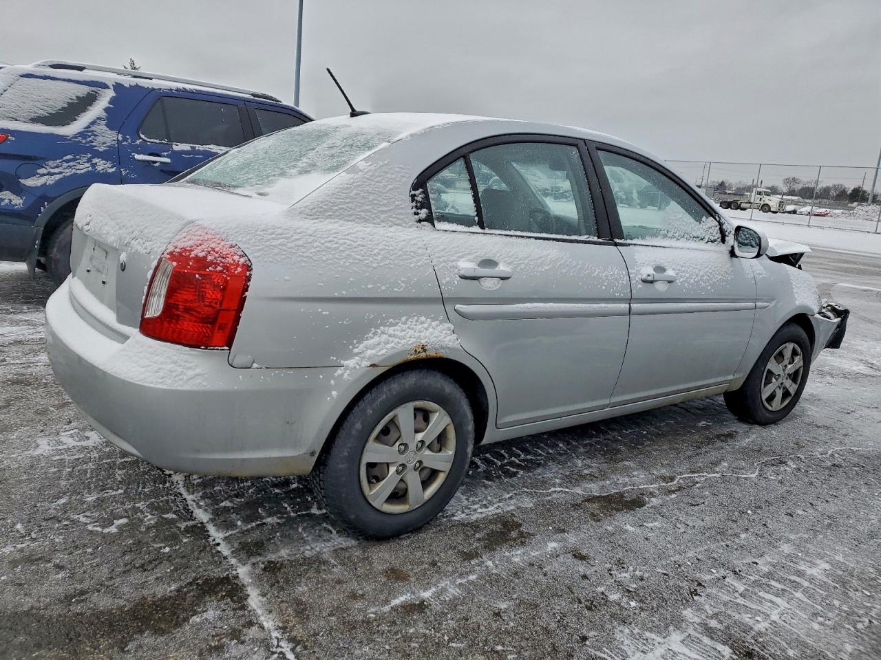 2011 HYUNDAI ACCENT GLS photo 3