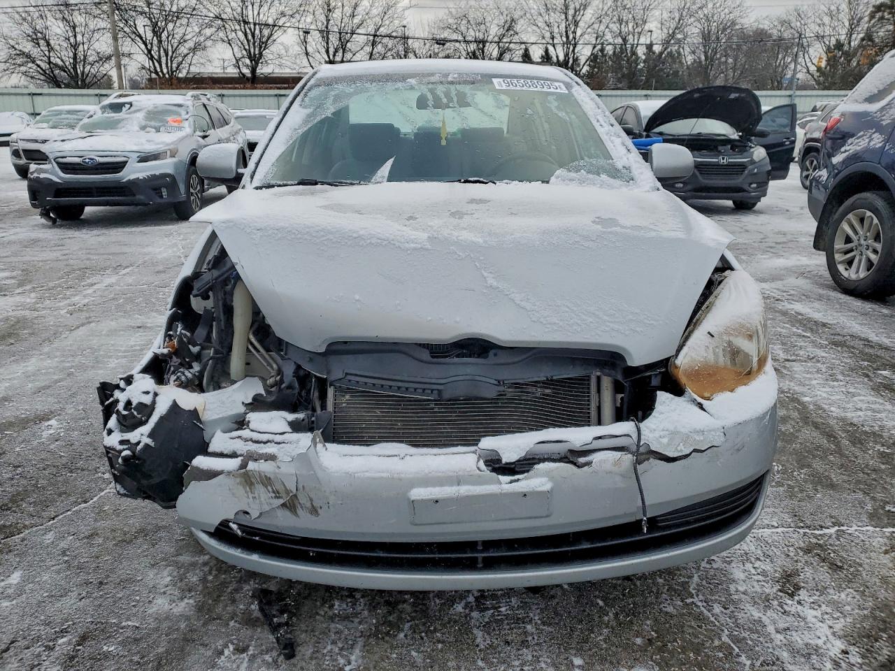 2011 HYUNDAI ACCENT GLS photo 5