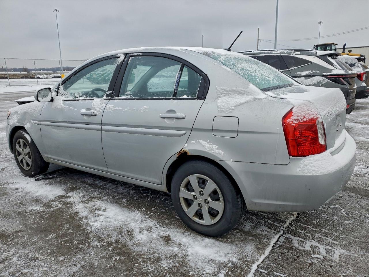 2011 HYUNDAI ACCENT GLS photo 2