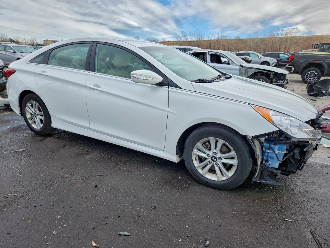 2014 HYUNDAI SONATA GLS photo 7