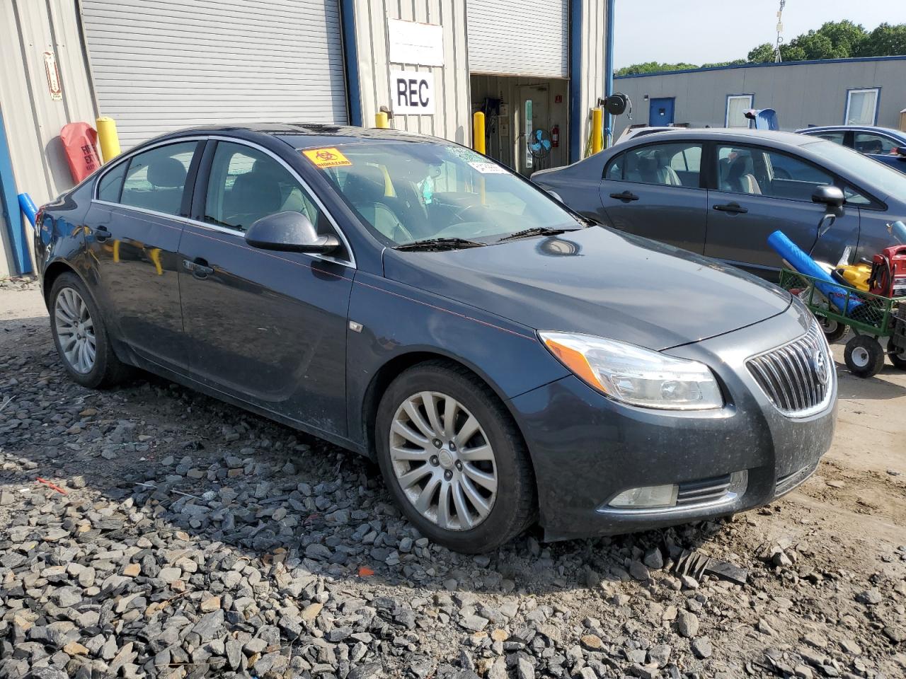 2011 BUICK REGAL CXL photo 4
