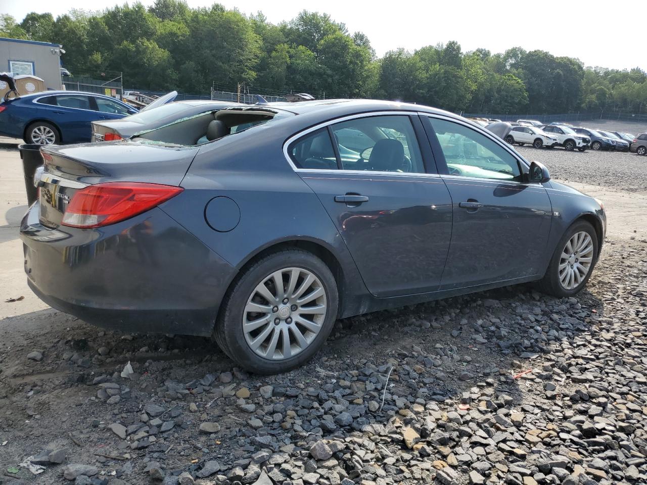 2011 BUICK REGAL CXL photo 3