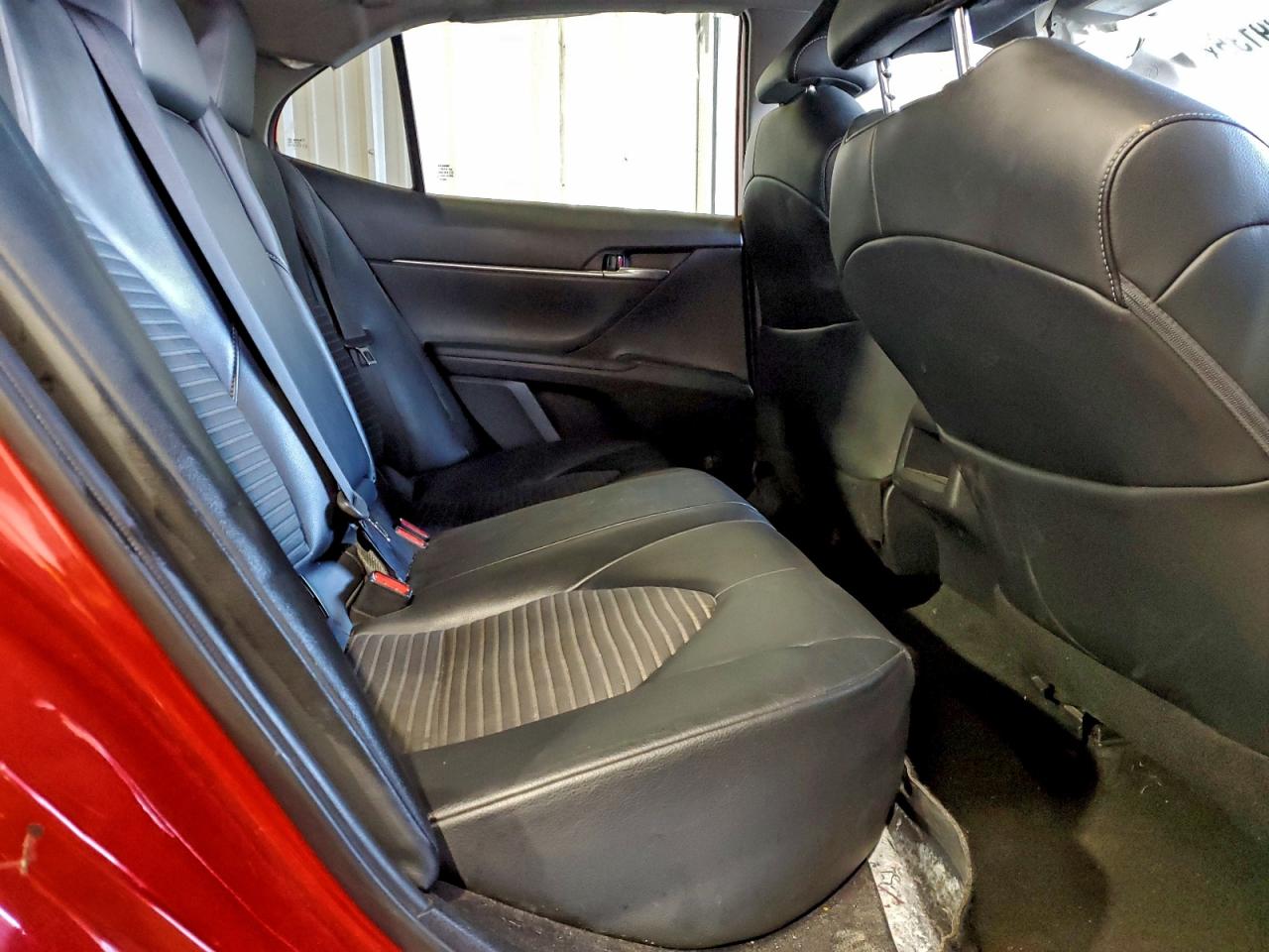 2021 TOYOTA CAMRY SE photo 10