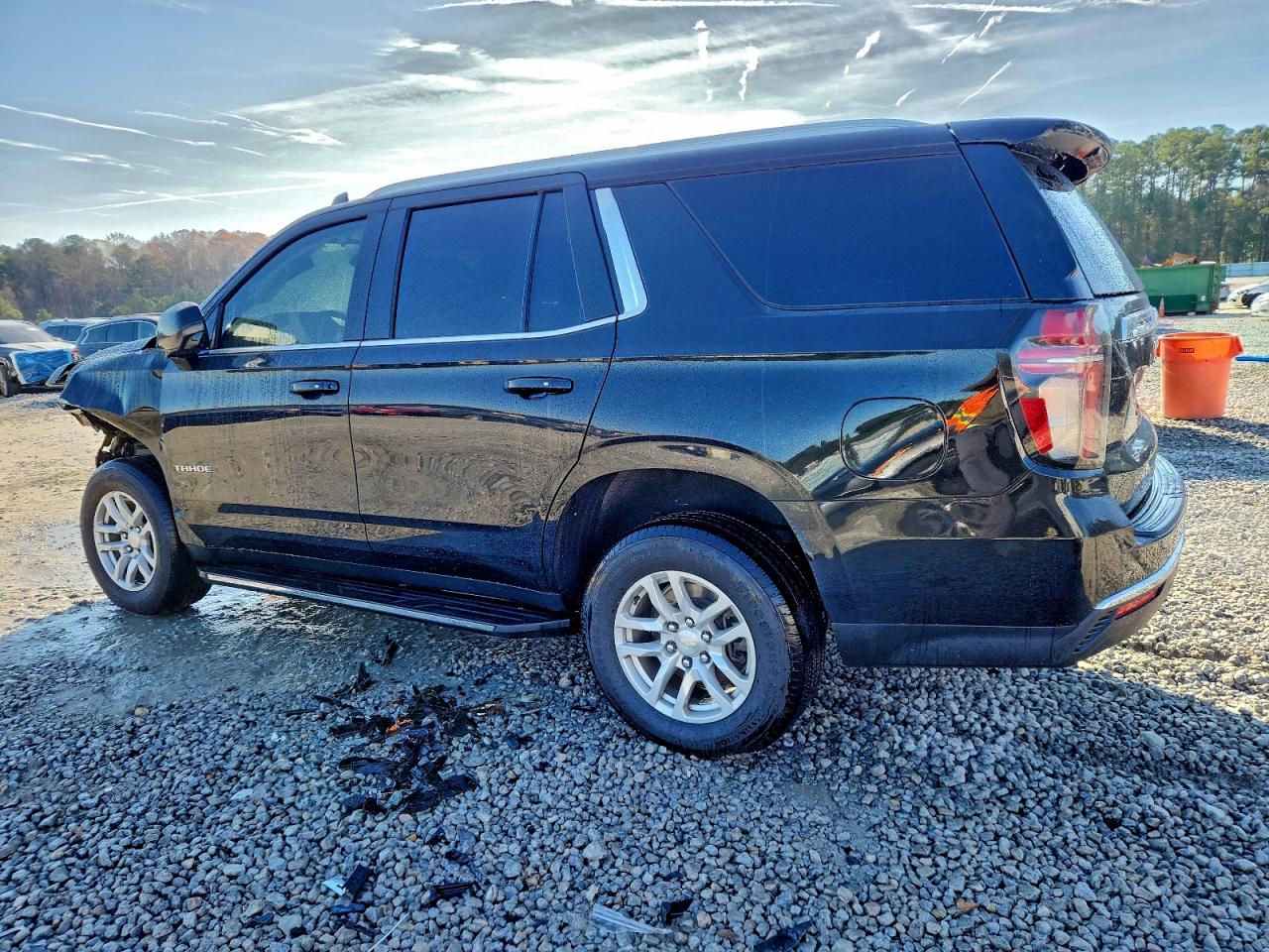 2023 CHEVROLET TAHOE K1500 LT photo 2