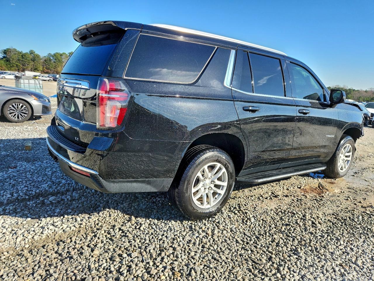 2023 CHEVROLET TAHOE K1500 LT photo 3