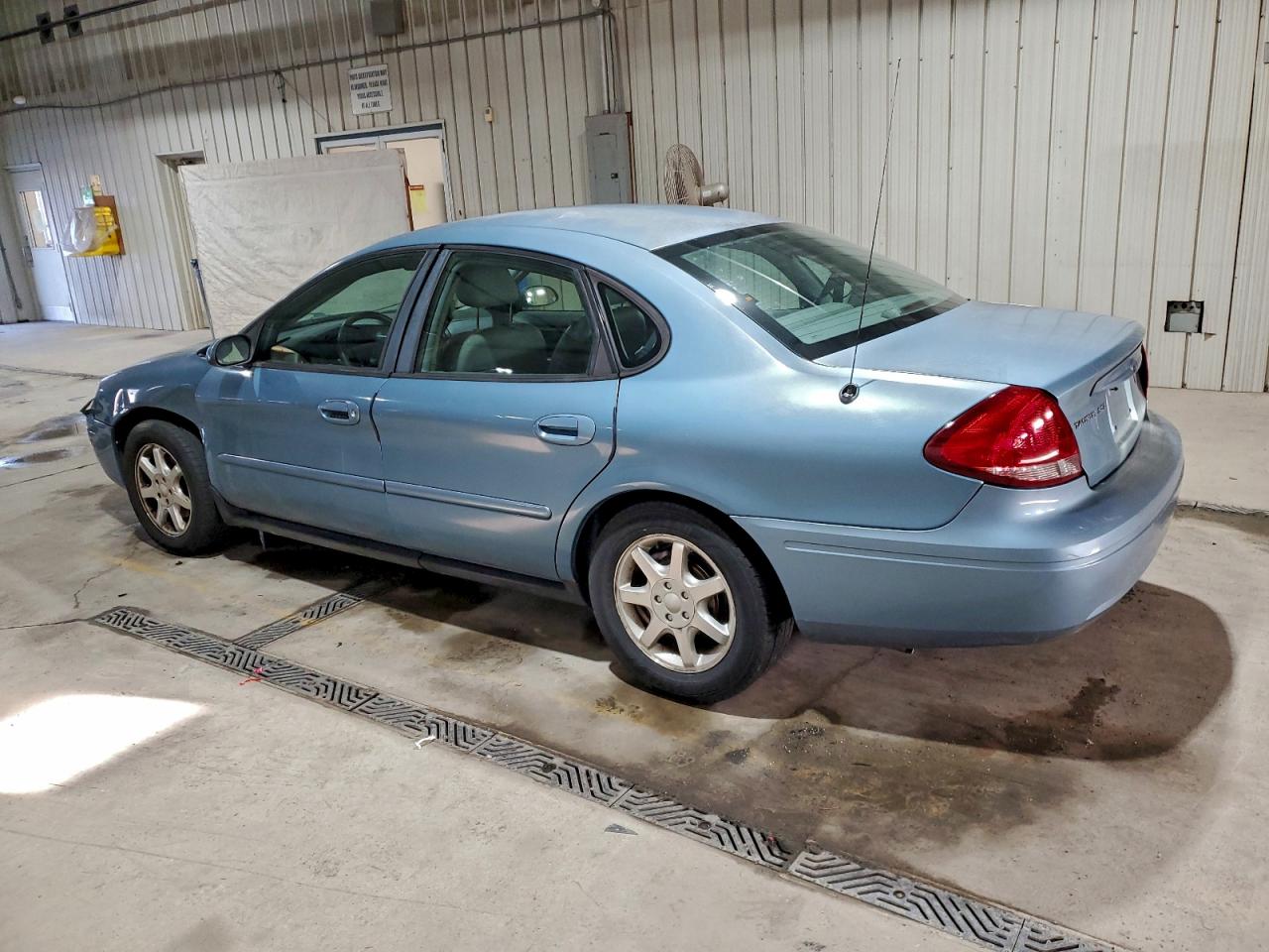 2007 FORD TAURUS SEL photo 2