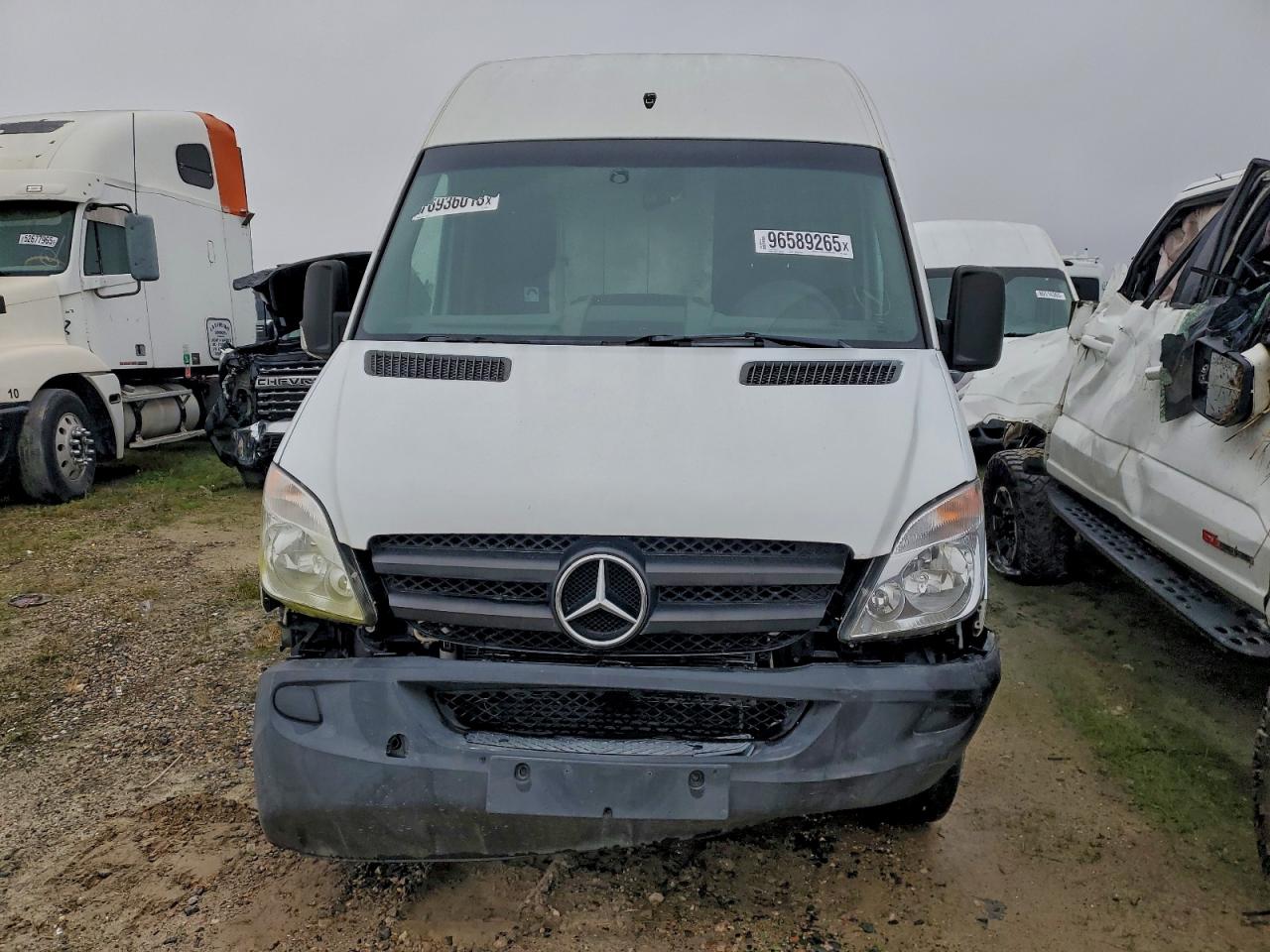 2011 MERCEDES-BENZ SPRINTER 2500 photo 5
