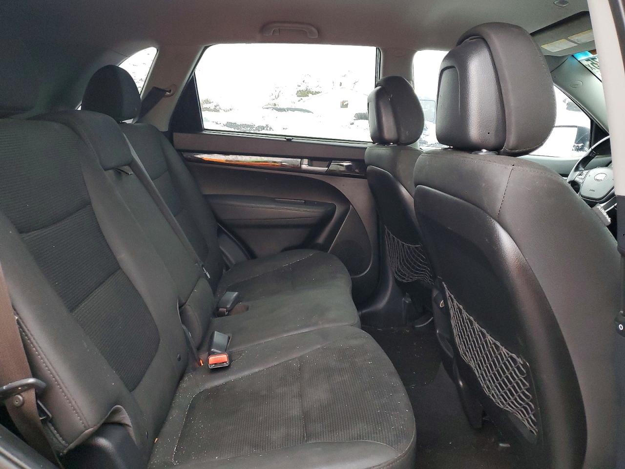 2015 KIA SORENTO LX photo 10