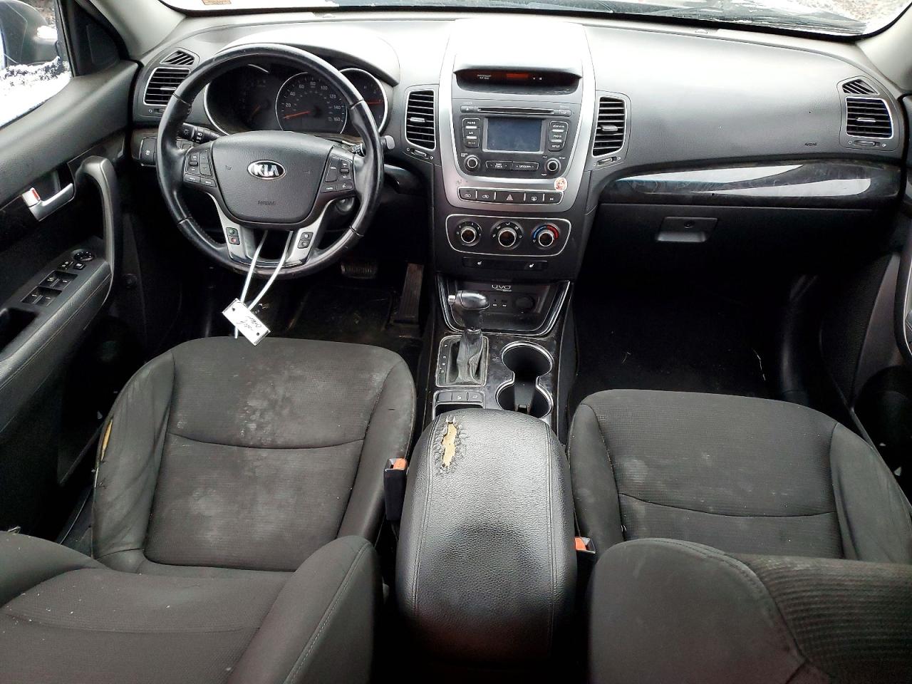 2015 KIA SORENTO LX photo 8