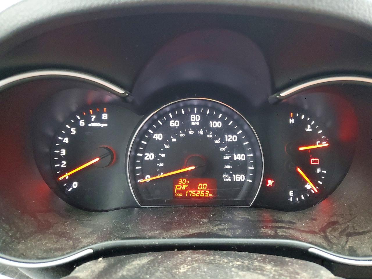 2015 KIA SORENTO LX photo 9