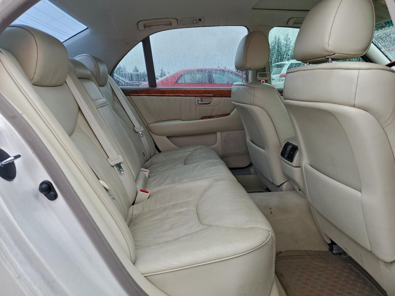 2002 LEXUS LS 430 photo 10