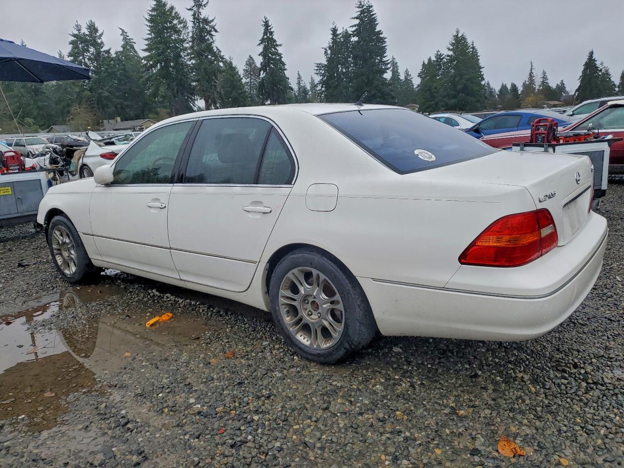 2002 LEXUS LS 430 photo 2