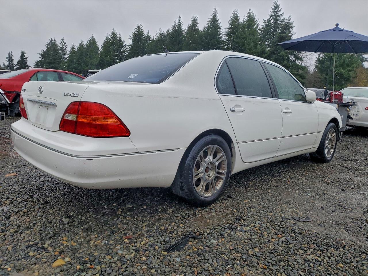 2002 LEXUS LS 430 photo 3