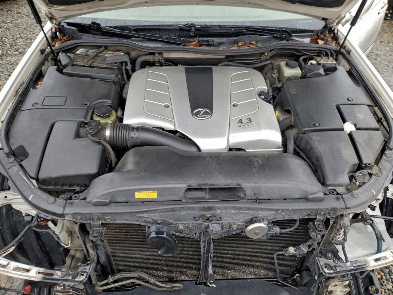 2002 LEXUS LS 430 photo 11