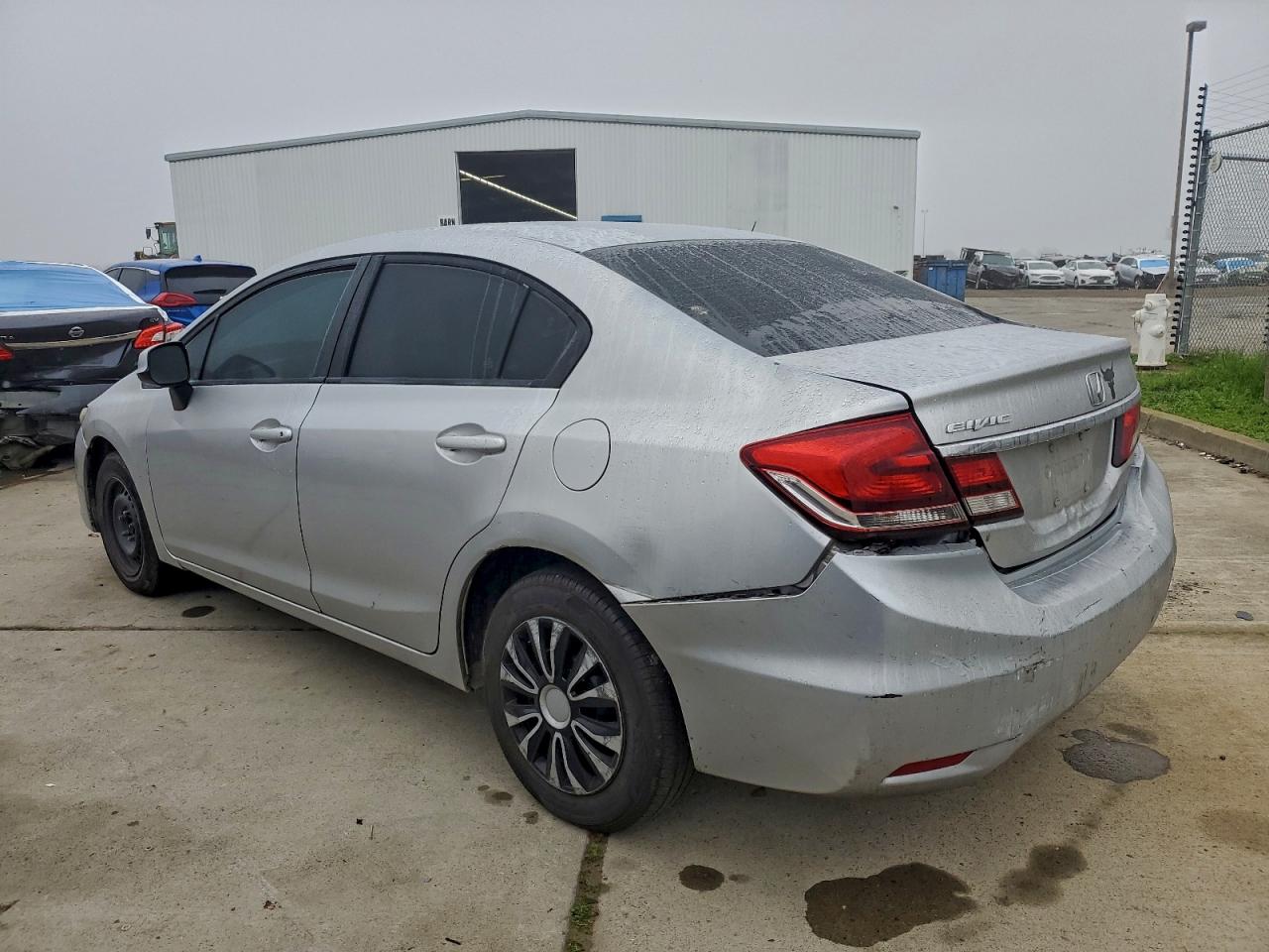 2013 HONDA CIVIC LX photo 2