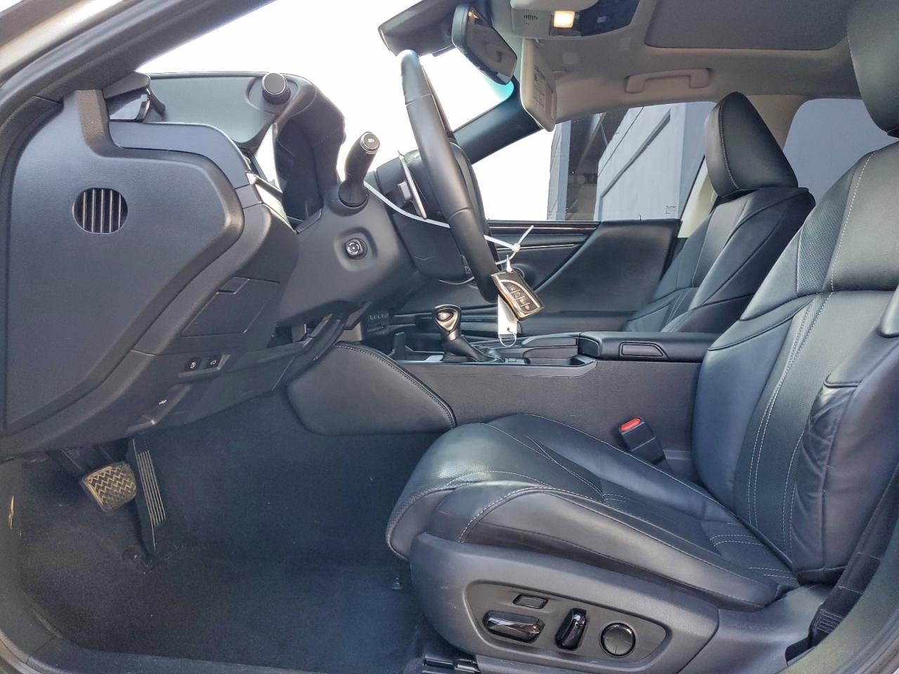 2019 LEXUS ES 350 photo 7