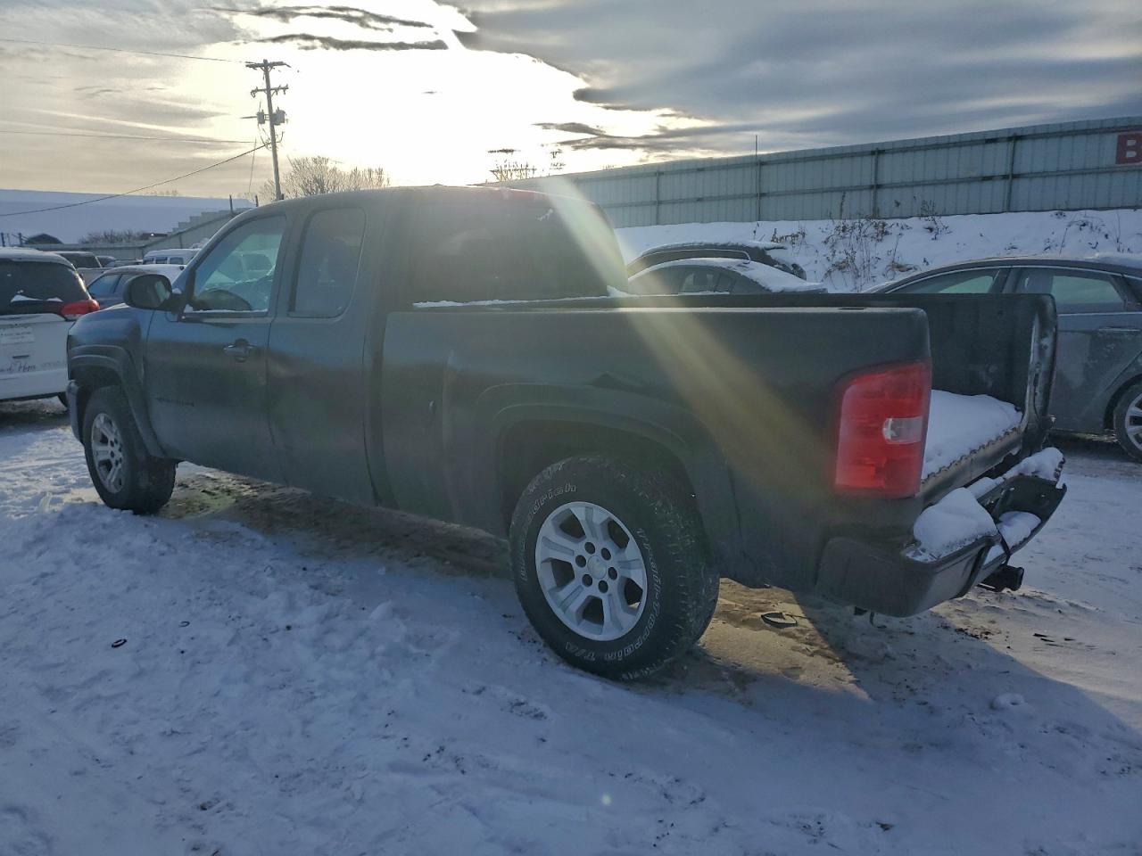 2010 CHEVROLET SILVERADO K1500 LT photo 3