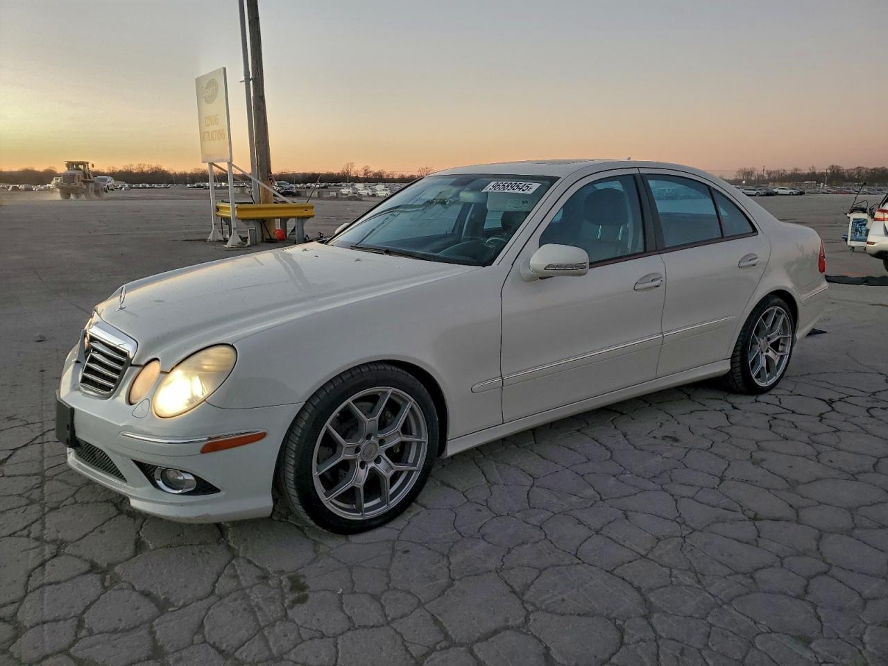 2009 MERCEDES-BENZ E
