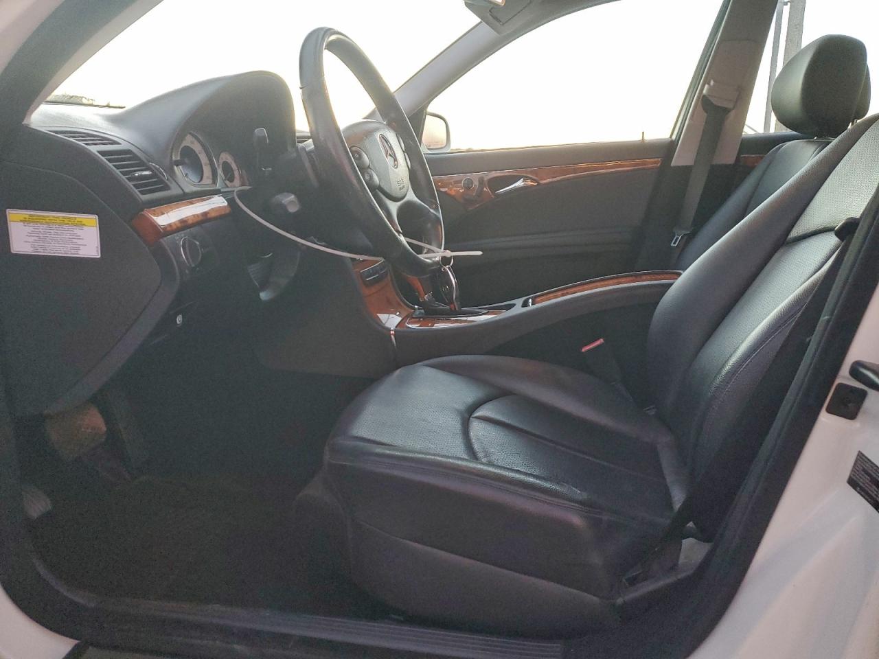 2009 MERCEDES-BENZ E 350 photo 13