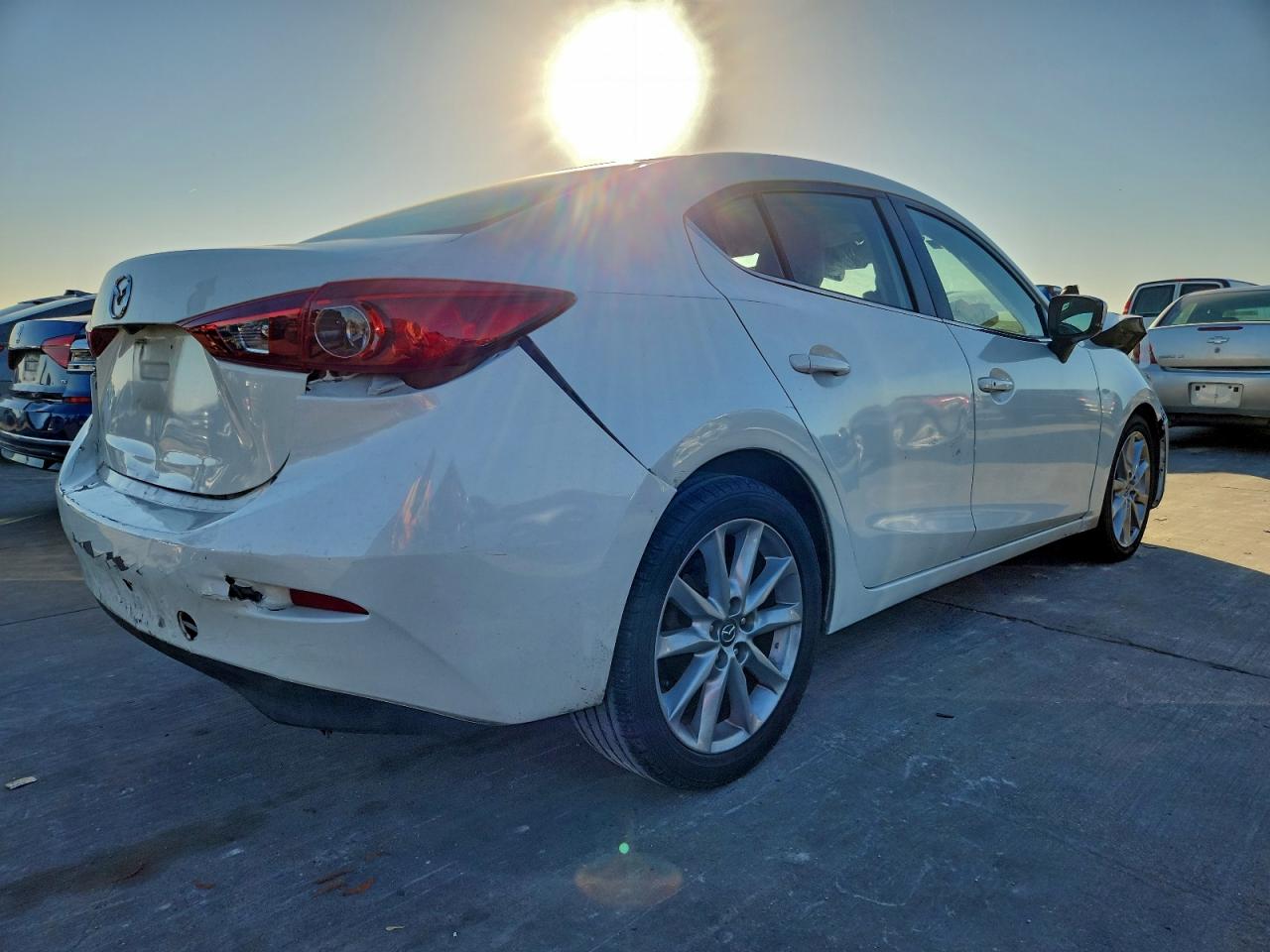 2017 MAZDA 3 TOURING photo 5