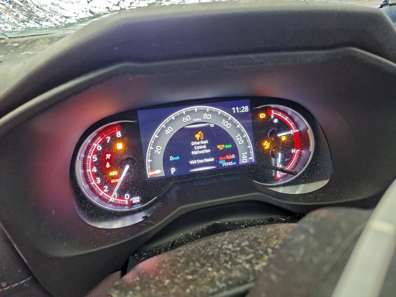 2024 TOYOTA RAV4 XLE PREMIUM photo 9