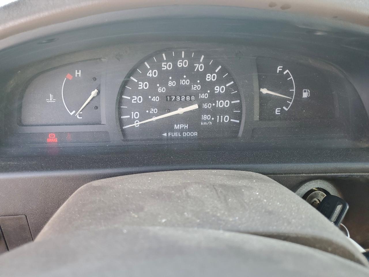 2004 TOYOTA TACOMA photo 9