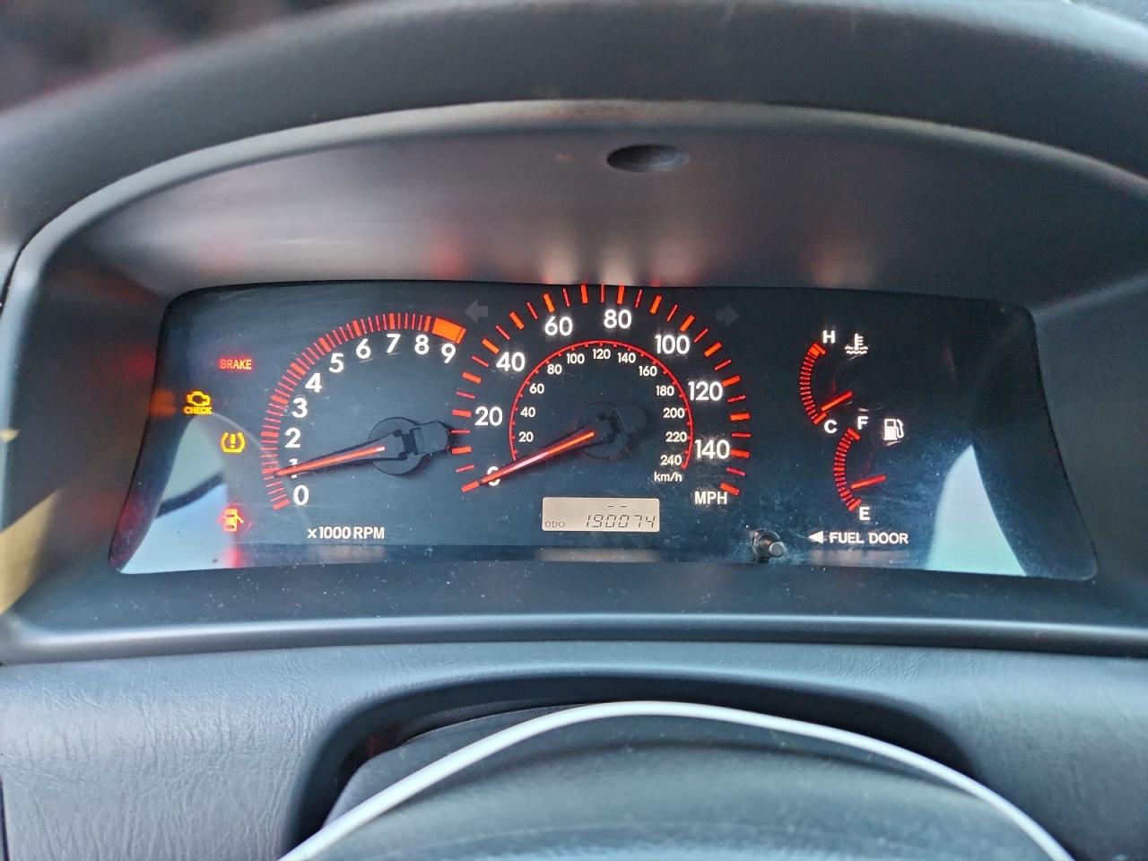 2005 TOYOTA COROLLA XRS photo 9