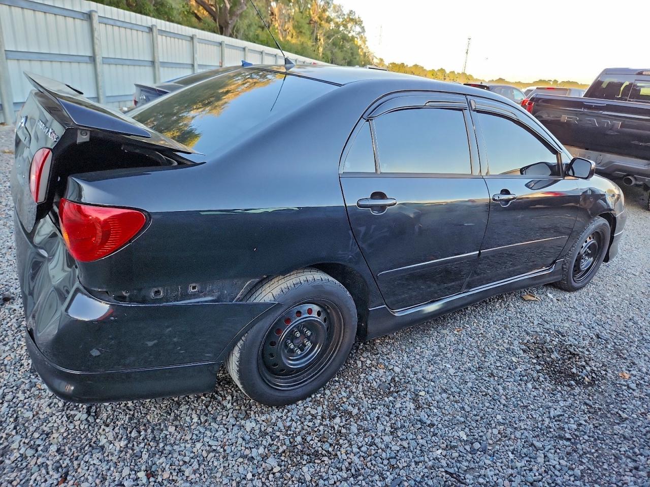 2005 TOYOTA COROLLA XRS photo 3