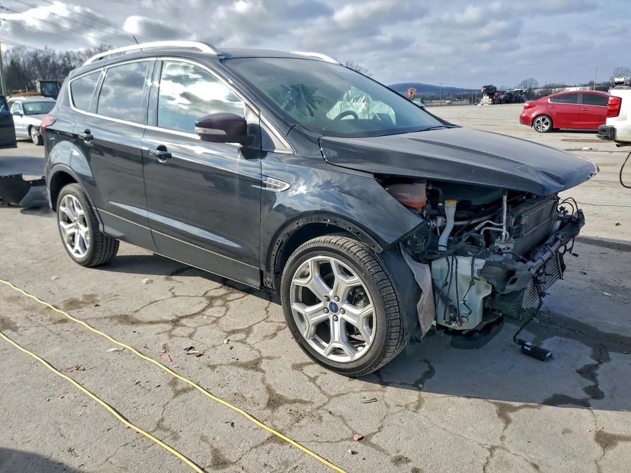 2019 FORD ESCAPE TITANIUM photo 4