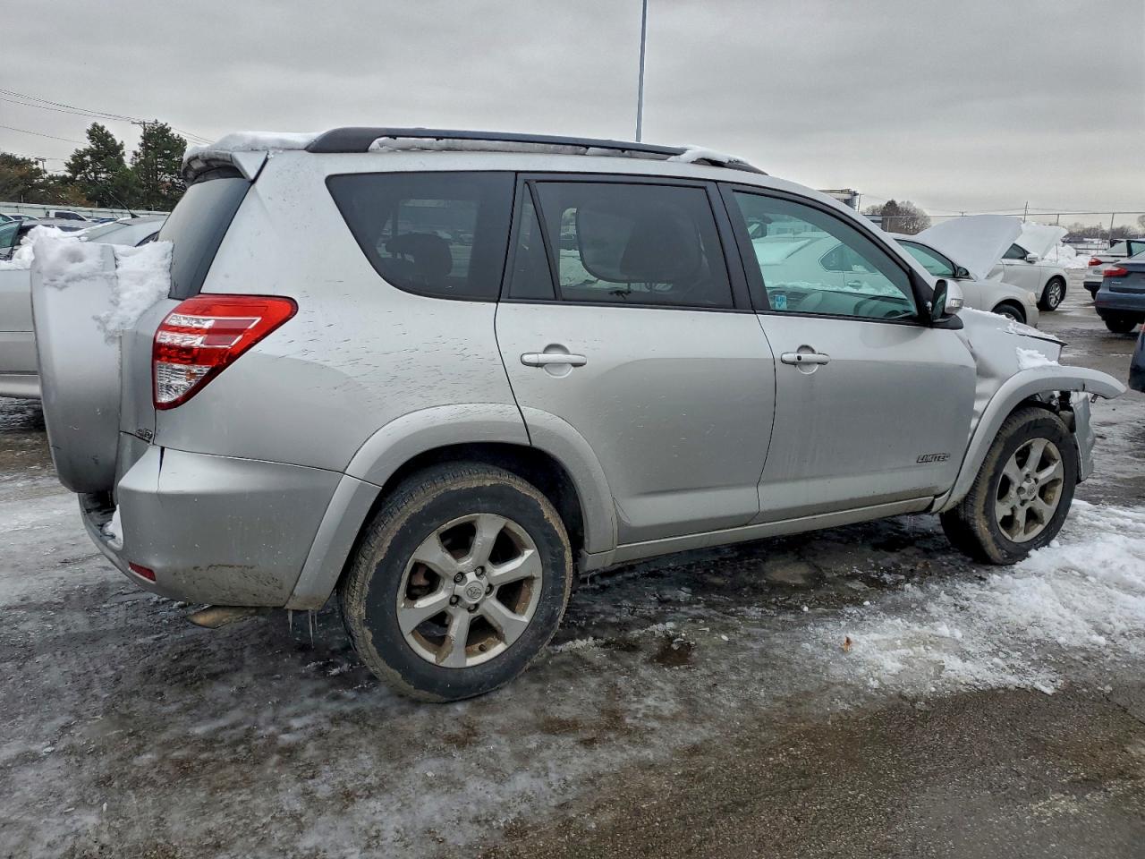 2010 TOYOTA RAV4 LIMITED photo 3